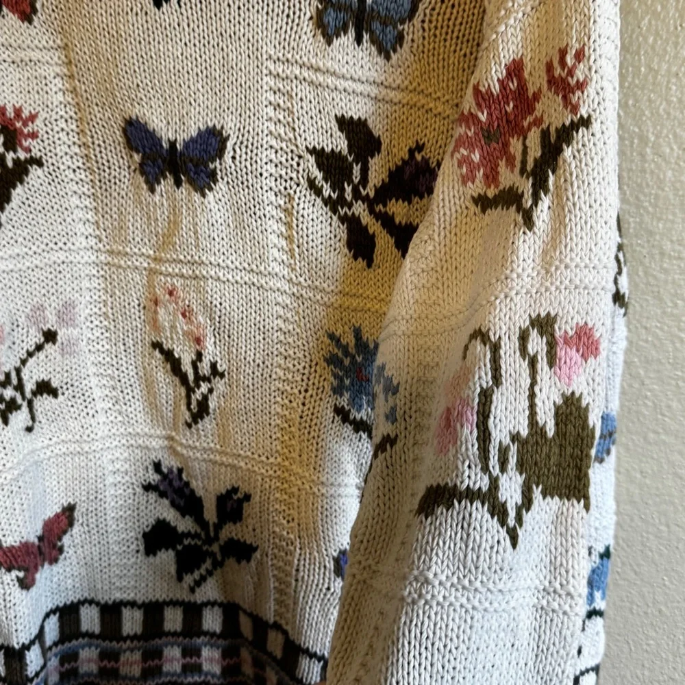 VINTAGE Chunky Floral Patterned Sweater - Cream - Picture 9 of 10